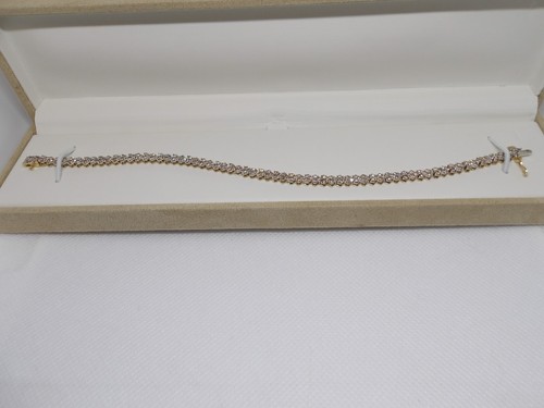 Picture 1 of 8