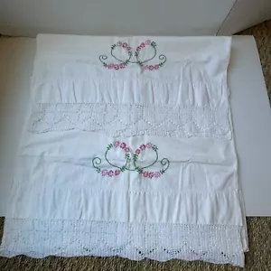 Vintage bestickt Kreuzstich Standard Kissenbezüge Liebe Blume Spitze 2er Set - Bild 1 von 7