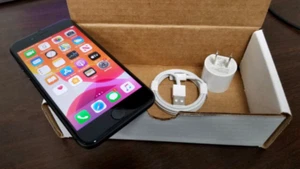 Apple iPhone 8 - 64GB - Space Gray (Unlocked) (CA),Bell,AT&T,Chatr...so on - Photo 1 sur 4