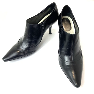 Zapatos al tobillo Calvin Klein Dixie punta botines para mujer 6M cuero negro Foto 1 de 4
