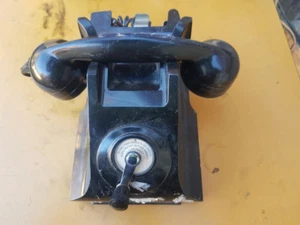 Collectible Classic Vintage Black Bakelite Telephone Phone - Picture 1 of 5