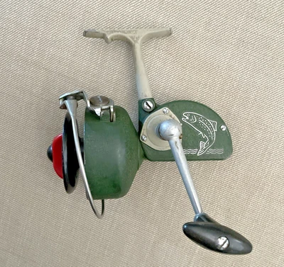 Carrete giratorio súper pesca rápida presa vintage Berlín Alemania Occidental Foto 1 de 4