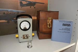 BIRD / THRULINE Model 43 WATTMETER mit Tasche - Afbeelding 1 van 8