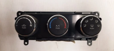 2012 Jeep Latitude Climate Control - Image 1 of 3