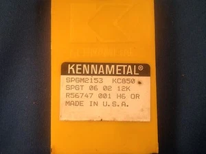 Inserti tornitura in carburo Kennametal SPGM 2153 grado KC850 nuovi con scatola confezione da 10 pezzi - Foto 1 di 2