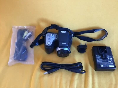 Kodak EASYSHARE DX6490 4.0MP Digital Camera - Black + BATTERY - Image 1 of 4