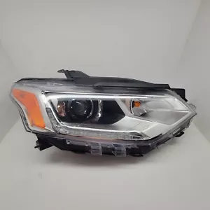 CHEVROLET TRAVERSE CHEVY 2018 2019 2020 RIGHT RH HID XENON HEADLIGHT OEM (H103) - Picture 1 of 11