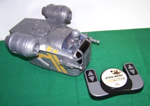 Disney Star Wars The Mandalorian Remote Control RC Razor Crest Ship Toy - EUC - Picture 1 of 4