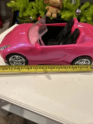 2013 美泰芭比娃娃闪光粉红色 Glam 汽车黑色和粉红色内侧和镀铬车轮 — 第 1/4 张图片