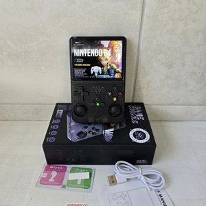 R36S Retro Handheld Videospielkonsole Linux System 3,5 Zoll Bildschirm 17000+ 64GB - Bild 1 von 5