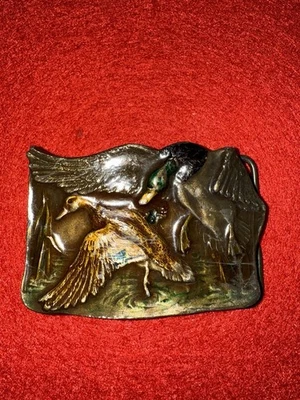 Hebilla de cinturón de metal pesado vintage 1977 Bergamot Brass Works para hombre Wild Ducks Foto 1 de 3