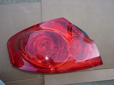 09 10 11 12 13 INFINITI G37 G 37 LUZ TRASERA IZQUIERDA CONDUCTOR LÁMPARA Foto 1 de 4