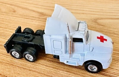 Maisto Kenworth Semi Cabina 3.75" Diecast Modelo Escala Blanco Primeros Auxilios Cruz Roja Foto 1 de 4
