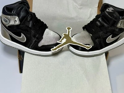 AIR JORDAN Jordan 1 Retro High OG (TD) In black medium gray and white - Brand New - Size 5c