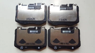 Bremsbelagsatz vorne A0004208000 Mercedes GLC Klasse W253 - Image 1 of 4