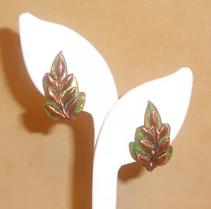 Pendientes con clip de hoja de cobre con esmalte verde y amarillo de Matisse - Imagen 1 de 6