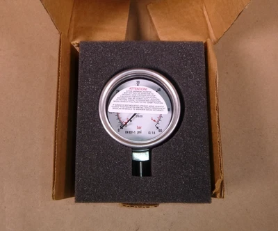 PGI-63B-PG60-LAQX-J Swagelok SS Pressure Gauge 0-60psi 2.5" Dial 1/4" Connection - Image 1 of 4