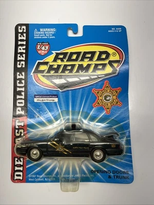 De colección 1997 Road Champs Departamento de Policía del Polo Norte Serie de Policía 1:43 Diecast  Foto 1 de 4