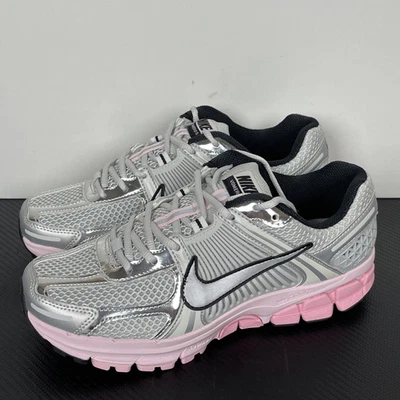 Tenis para mujer Air Zoom Vomero 5 'Photon Dust Pink Foam' HF1877–001 Foto 1 de 4