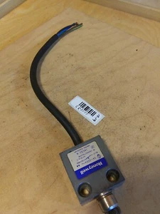 Honeywell 14CE2-6 Limit Switch *IN* STOCK* USA* READY TO SHIP  - Picture 1 of 7