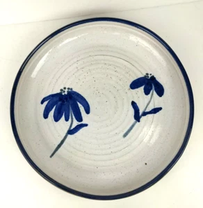 Bowl Studio Pottery Handmade Stoneware Tray Platter Blue Flowers Signed P 156 - Foto 1 di 16