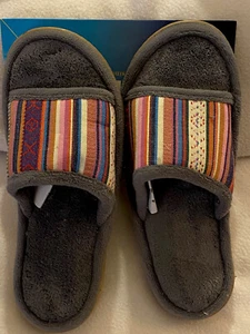 isotoner slippers Ash size 7.5-8 womens stripe aztec New House Shoe Gray - Picture 1 of 2