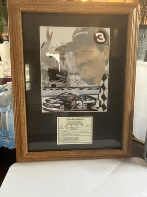 Placa conmemorativa Dale Earnhardt Sr Winston Cup NASCAR Champion 19 X 15 marco Foto 1 de 3