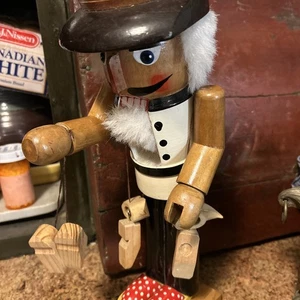 Steinbach Nussknacker Schuhmacher / Schuster 15" hoch S665 (Werkzeugkasten fehlt) - Bild 1 von 10