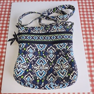 Vera Bradley Triple Zipper Hipster Paisley Design Crossbody Bag - Picture 1 of 9