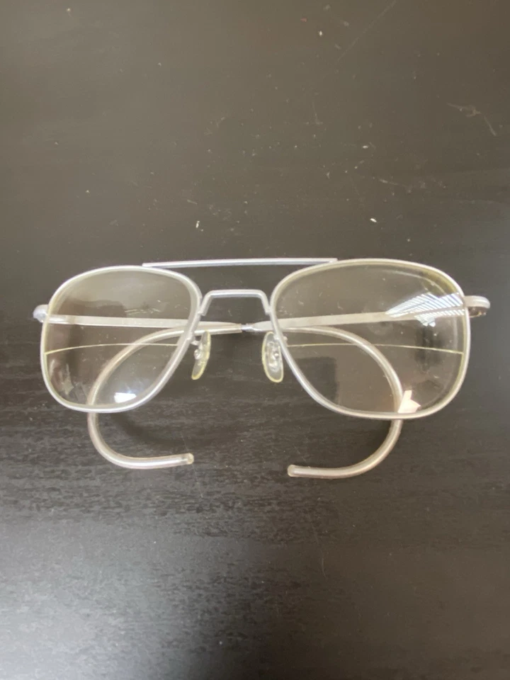 VIDRIOS DE AVIADOR ENVOLVENTES ÓPTICOS AMERICANOS VINTAGE 6 1/2" Foto 1 de 4