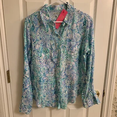 CAMISA ABOTONADA VISTA AL MAR Lilly Pulitzer M Soleil It On Me Surf Azul Lino Nueva con Etiquetas Foto 1 de 4