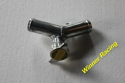 Cuello de relleno de aluminio PARA TOYOTA VITZ NCP91/95/131 05-16; RACTIS NCP100/105 05-10 Foto 1 de 4