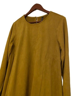 SMASH ! Women’s Medium Soft Yellow Gold MIDI Boho Dress - Imagem 1 de 4