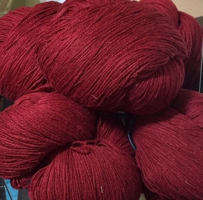 100% Schafwolle Strickgarn gefärbt dunkelrot  (30,00€/1kg) - Bild 1 von 2