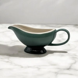 Le Creuset Heritage Gravy Boat Second Choix Deep Teal 16 Oz - Picture 1 of 15