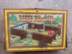 Vintage Marx 1968 Fort Apache Carry-All Action Spielset mit Zubehör Stil #4685 - Bild 1 von 13