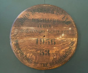 John McEwan & Co. Distillery Elgin Moray Scotland 1956 Oak Whiskey Barrel Lid - Bild 1 von 7