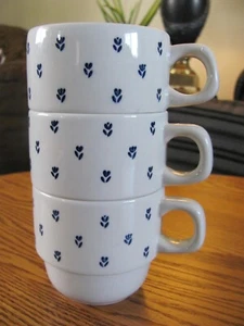 Taza Apilable Blanco Azul Tulipán Café Té Tazas Hechas en Inglaterra Lote 3 - Imagen 1 de 5