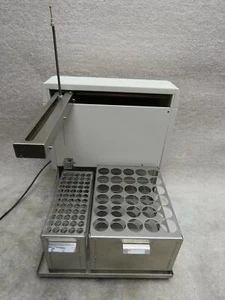 Lachat AIM 1250 autosampler - Picture 1 of 9