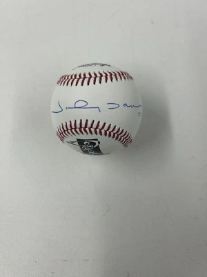 Johnny Damon - Autographed baseball With Cube #609 - Image 1 of 4