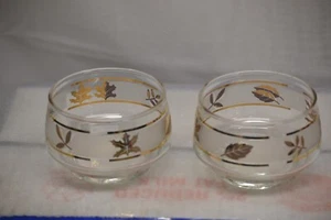 2 MID CENTURY MODERN LIBBEY FROSTED GOLD LEAF BRANDY GLASSES 2 1/4" TALL MCM - Picture 1 of 1