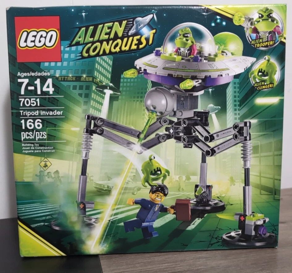 Lego Alien Conquest Tripod Invader 7051 New Sealed Retired Set - Image 1 of 4