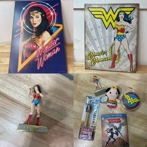 Wonder Woman Collectors Lot - Picture 1 of 24