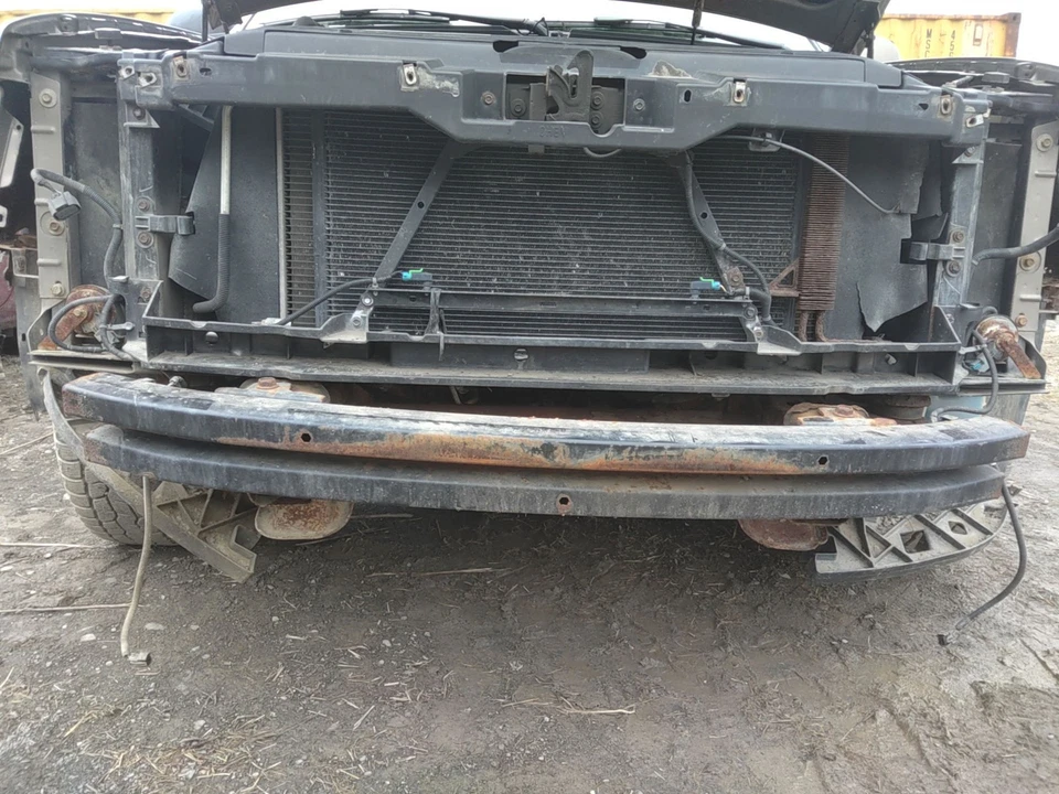 07 CHEVY TAHOE Front Bumper Reinforcement Bar - Image 1 of 1