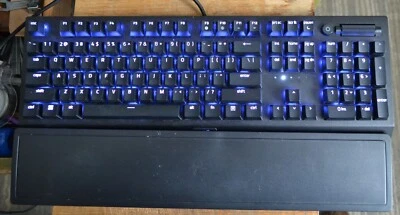Razer Blackwidow V3 Green Switch USB Wired Gaming Keyboard & Wrist Rest Tested - Image 1 of 4