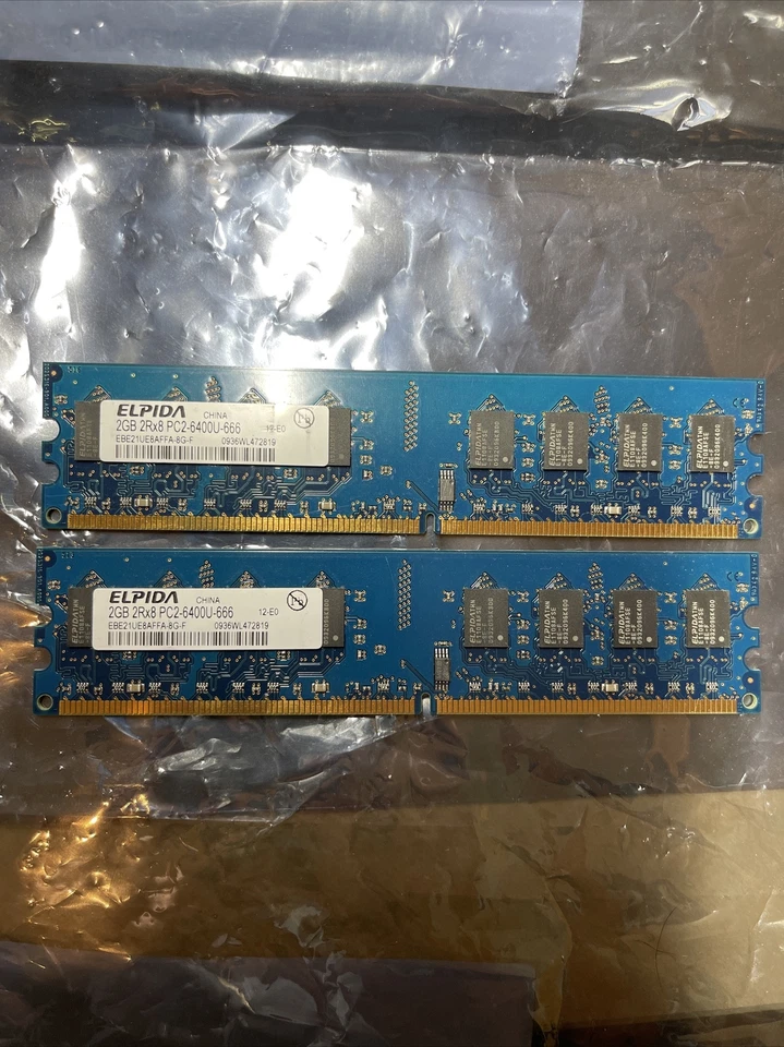Elpida 4GB(2X2GB) PC2-6400 DDR2-800MHz non-ECC Unbuffered CL6 240-Pin DIMM 021 - Image 1 of 3