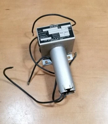 Relé Adlake 1040-34-199 480 VCA NC Foto 1 de 2