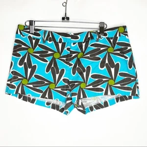 Milly | Floral Shorts 6 - Picture 1 of 4