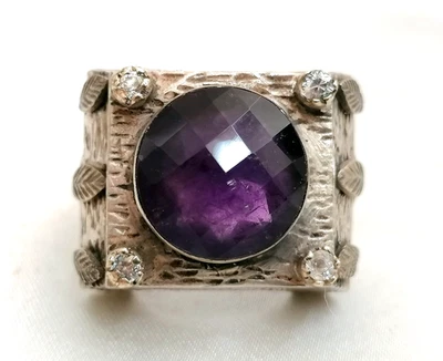 SPETTACOLARE ANTICO ANELLO MEDIORIENTALE IN ARGENTO CON AMETISTA E 4 ZIRCONI. - Immagine 1 di 4