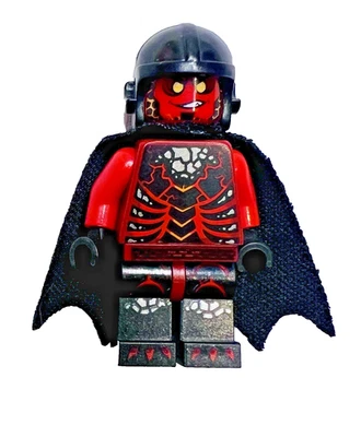 Repuesto Nexo Knights Ultimate General Magmar Lego Mini Figura Casco y Capa Foto 1 de 4